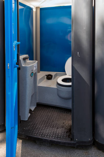 Best Portable restroom trailer rental  in Villisca, IA